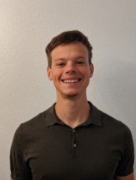 00100lPORTRAIT_00100_BURST20190717080728644_COVER